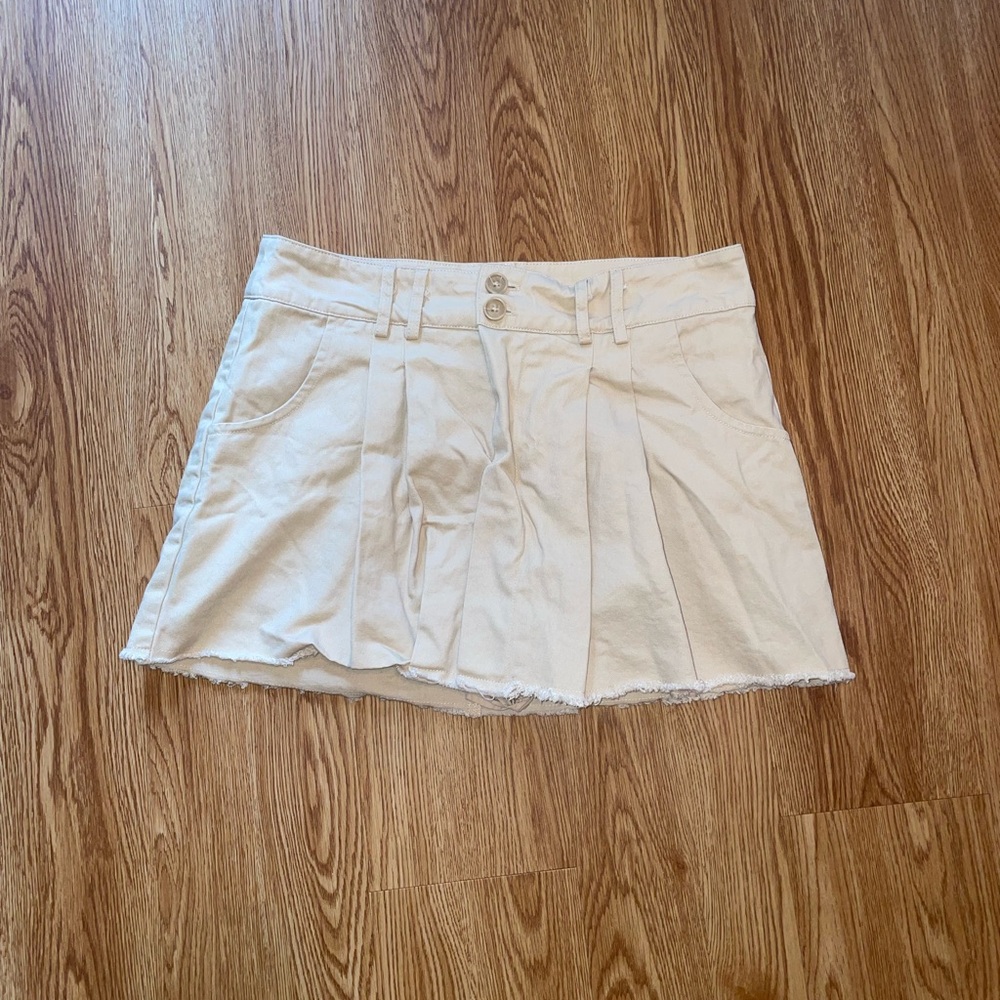 La Hearts Tan Mini Skort
